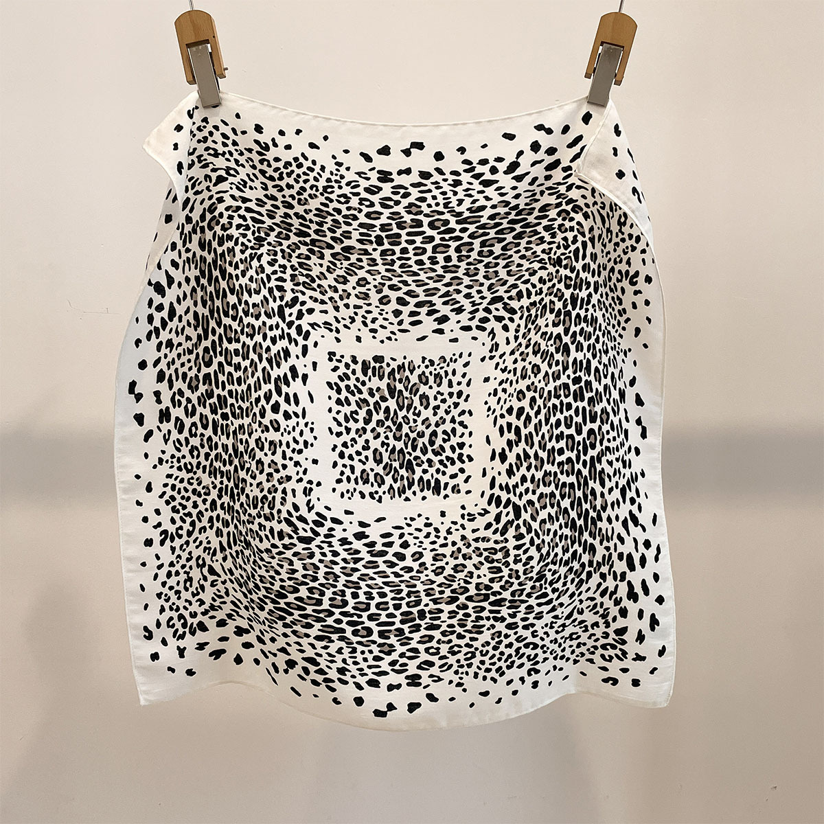 Leopard Print 68x68cm Silk Sca - Vintage Fashion Hijab review and price