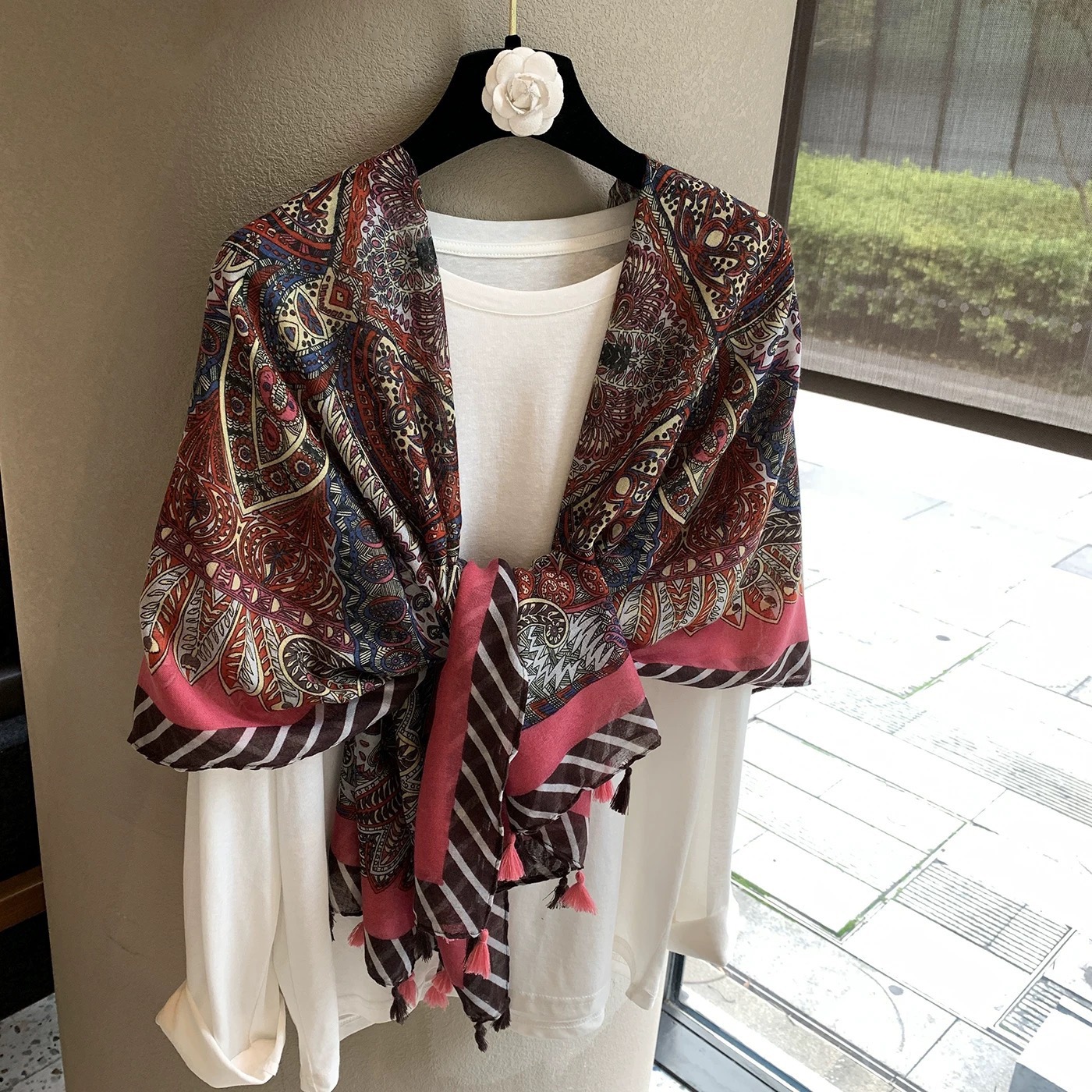 Bohemia Vintage Floral Tassel  - Vintage Fashion Hijab review and price
