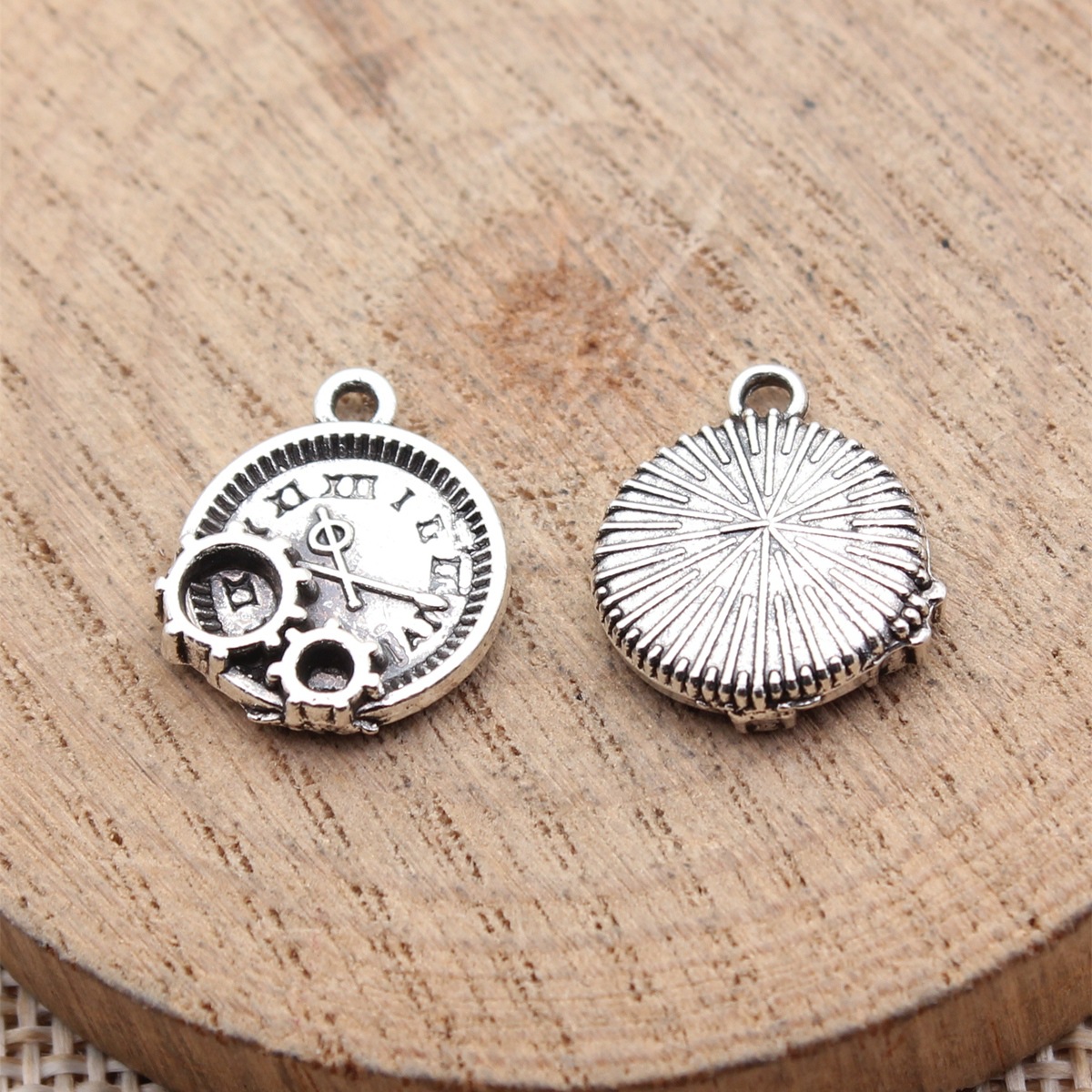 WYSIWYG 10pcs 16x14mm 2 Colors - Vintage Fashion Words review and price