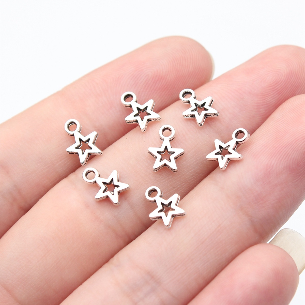 80pcs 8.5x6.2mm(0.33x0.24inch) - Vintage Fashion Words review and price