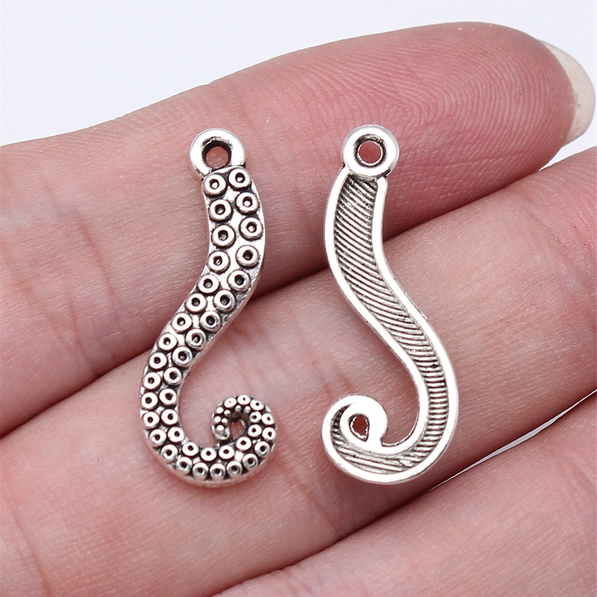 WYSIWYG 20pcs 26x10mm 4 Colors - Vintage Fashion Words review and price
