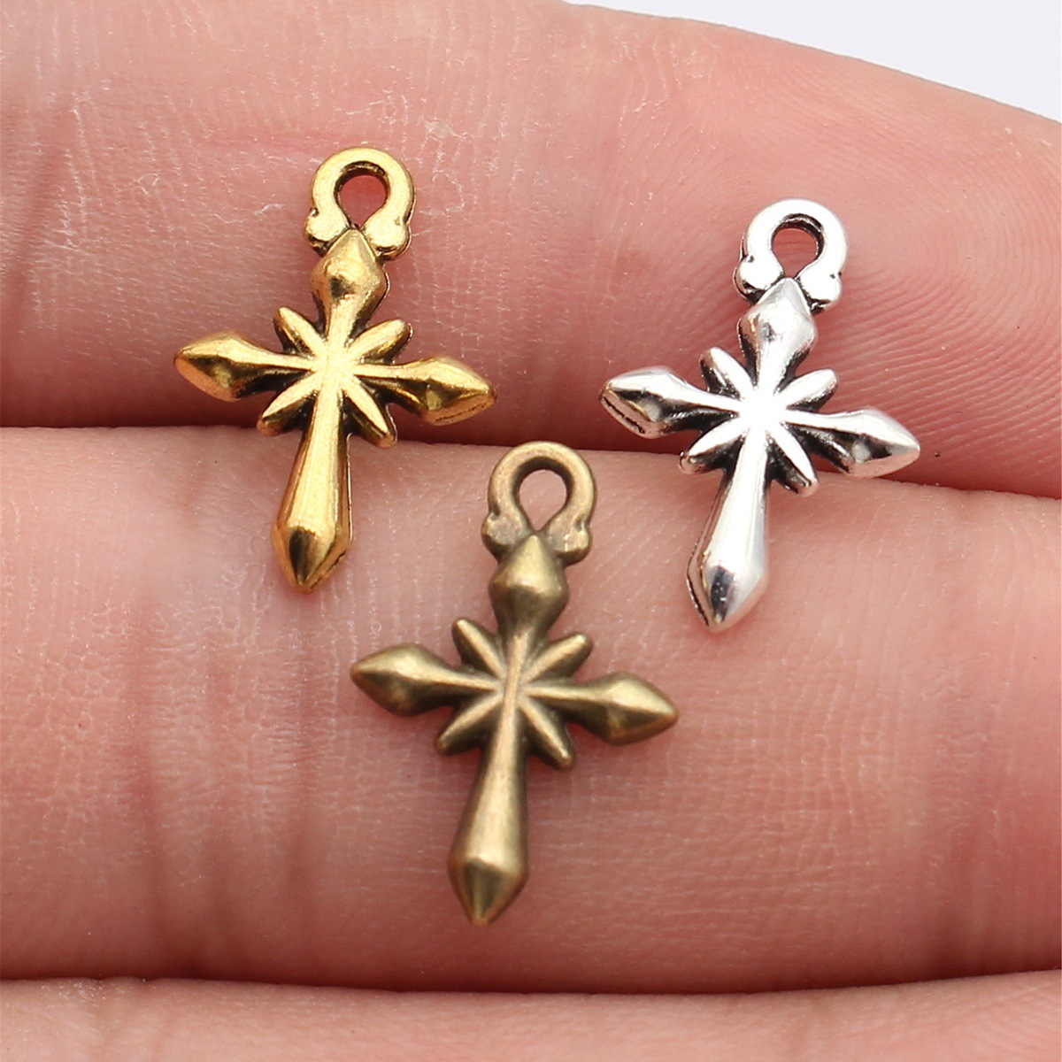 WYSIWYG 40pcs 18x12mm 3 Colors - Vintage Fashion Words review and price